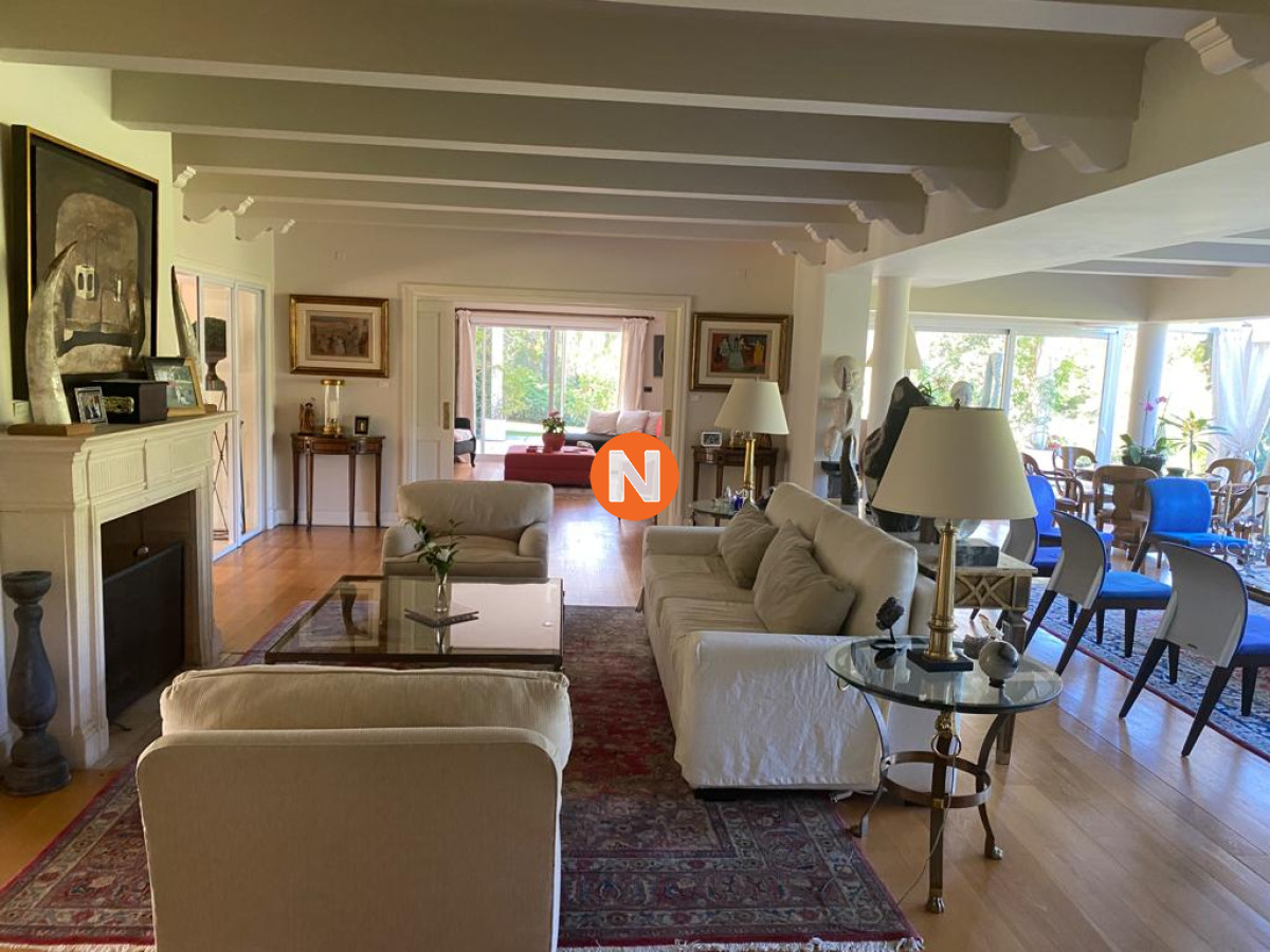 Casa Ref.219376 - Casa para alquilar de 5 dormitorios en Punta del Este 