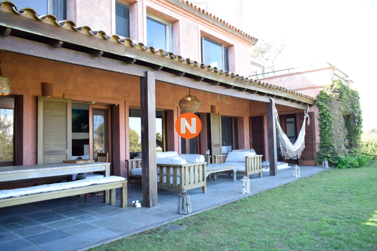 Casa Ref.219433 - Casa en Montoya de 5 dormitorios