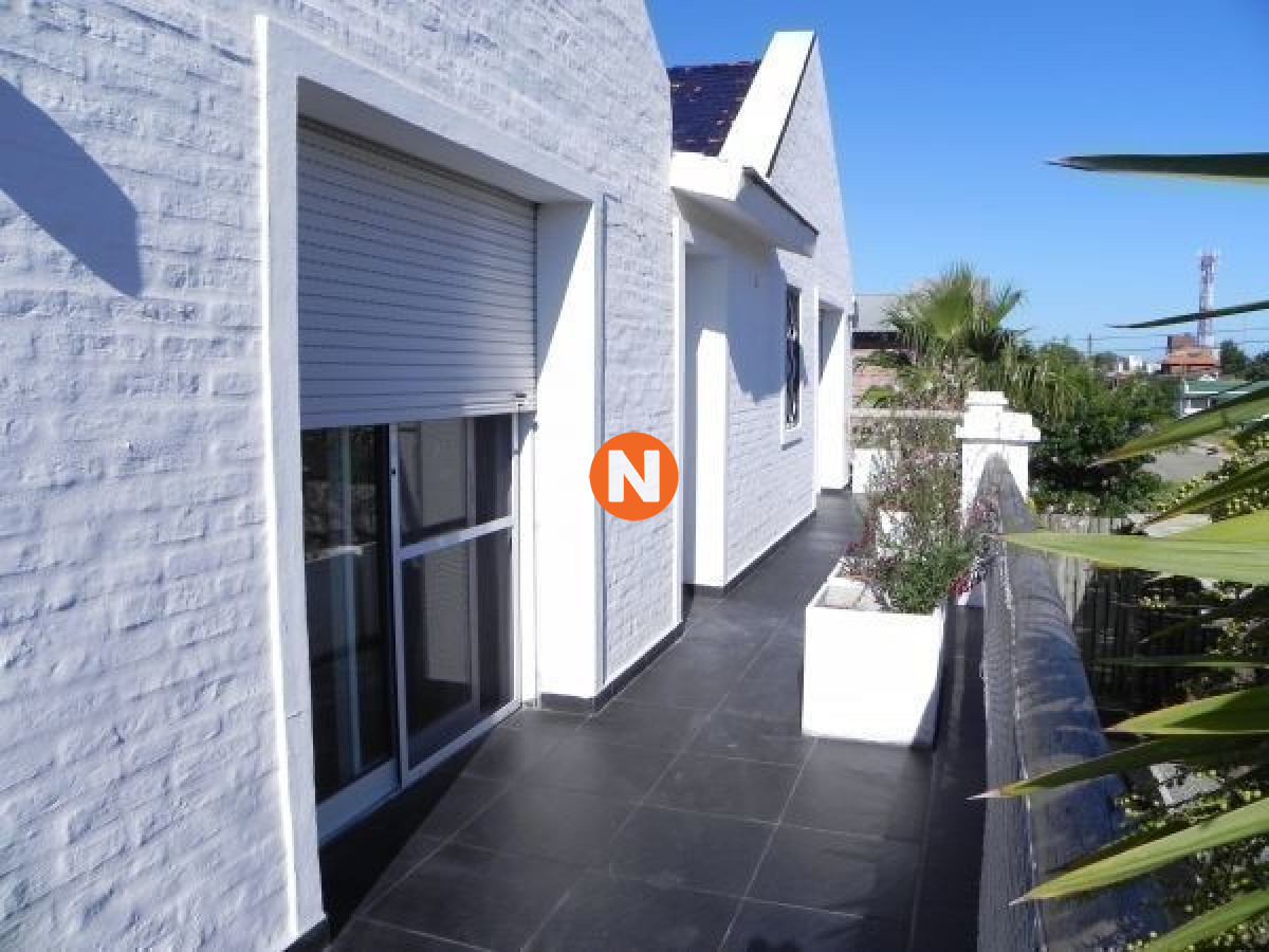 Casa Ref.223509 - Casa en Venta, 6 dormitorios, La Barra