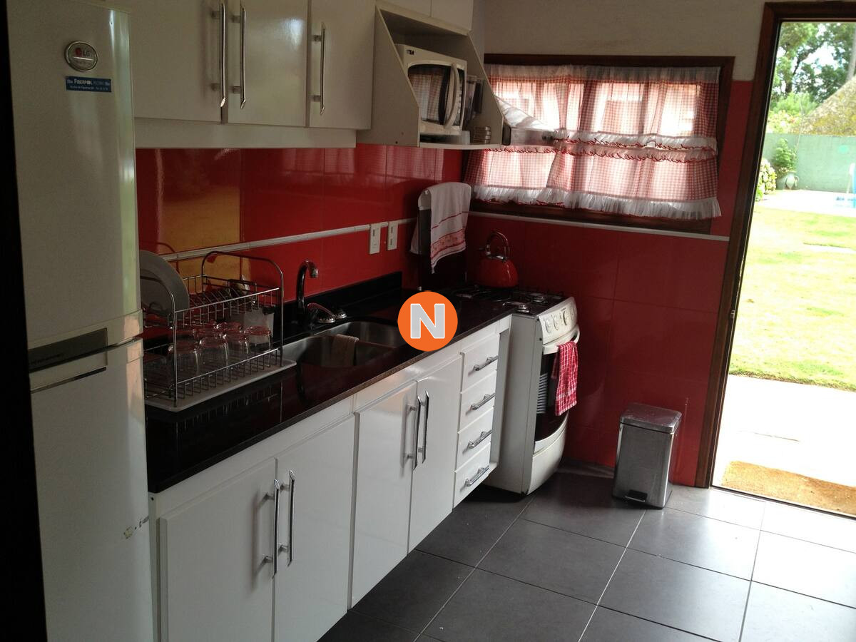 Casa Ref.206470 - Casa en Alquiler, Pinares, Punta del Este, 4 Dormitorios.