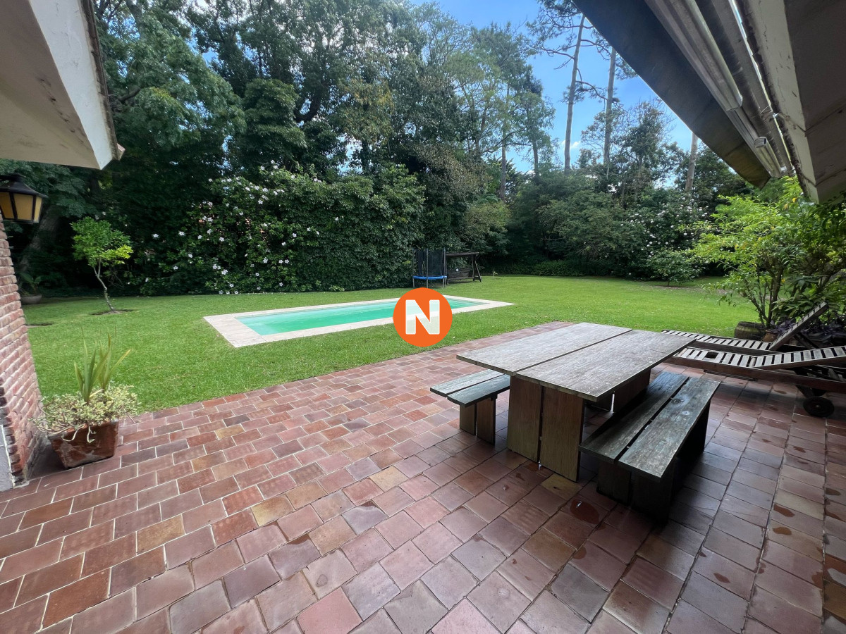 Casa Ref.206675 - Casa en Venta, Golf, Punta del Este, 4 Dormitorios.