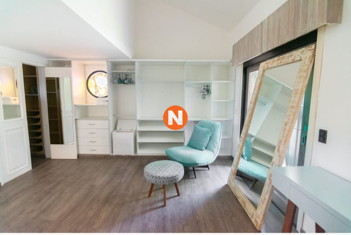 Casa Ref.221820 - Casa en Venta, 4 dormitorios