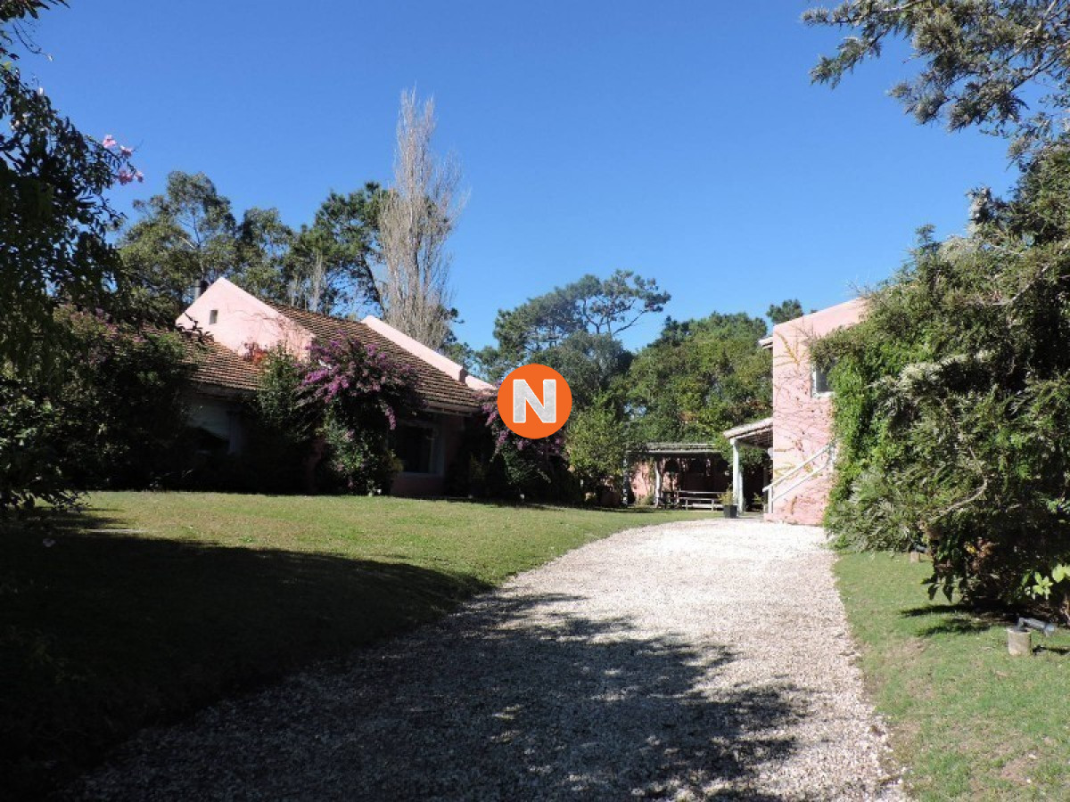 Casa Ref.223506 - Casa en Venta, 7 dormitorios, Punta del Este