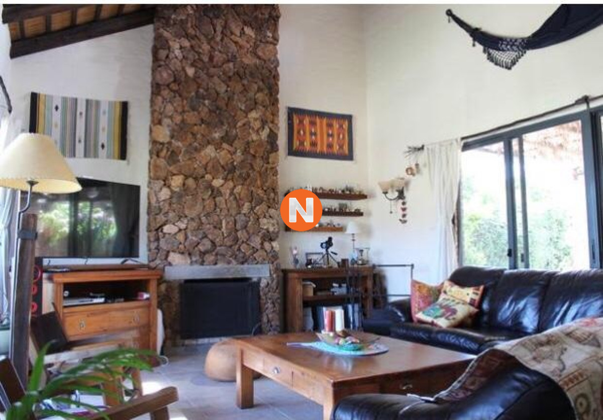 Casa Ref.207114 - Casa en Venta, Pinares, Punta del Este, 3 Dormitorios.