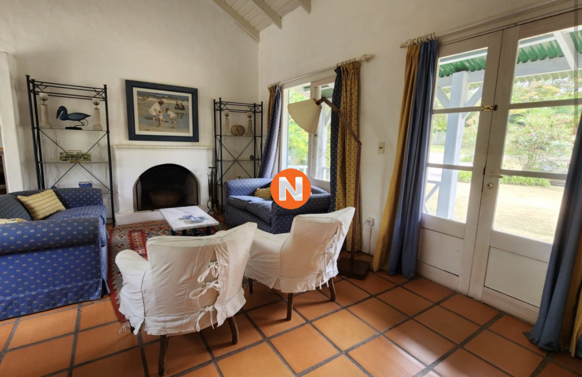 Casa Ref.225563 - Casa en Altos de Montoya - Espacio y Comodidad