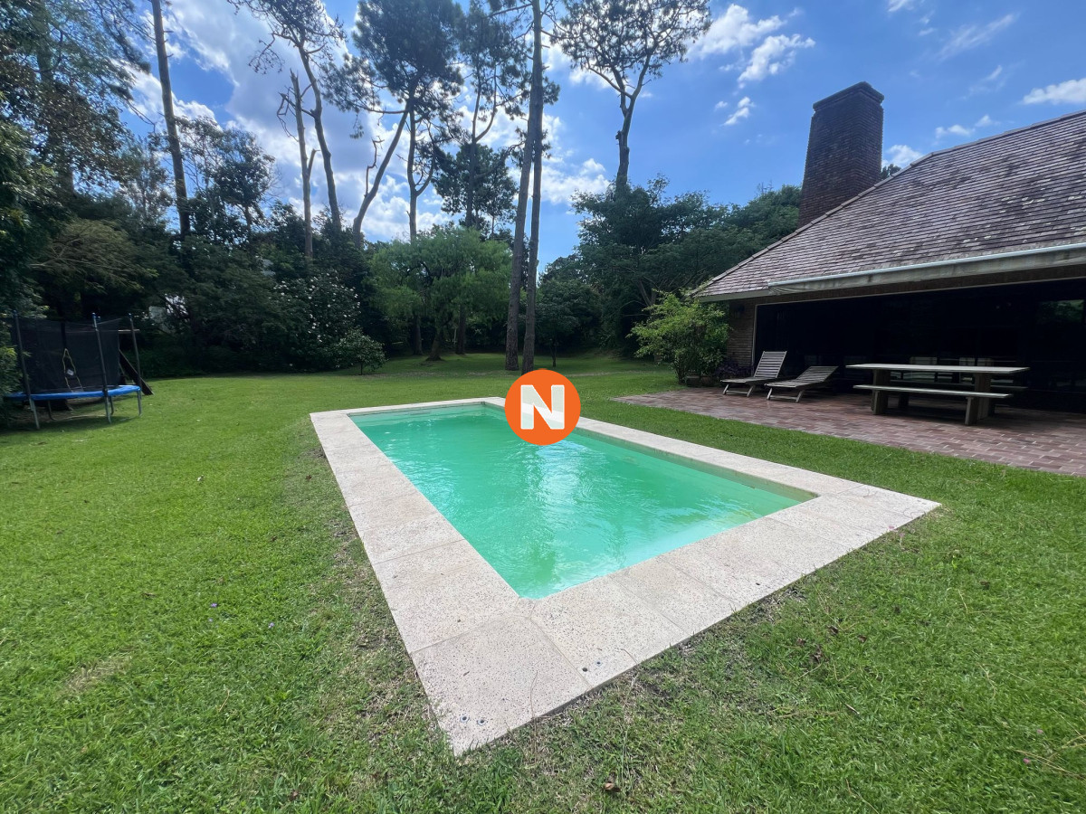 Casa Ref.206675 - Casa en Venta, Golf, Punta del Este, 4 Dormitorios.
