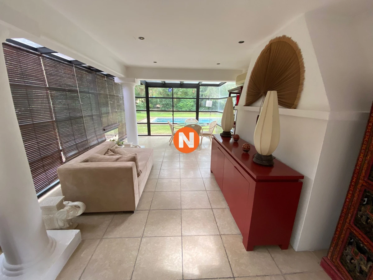 Casa Ref.205176 - Casa en Venta y Alquiler, Rincón del Indio, Punta del Este, 4 Dormitorios.