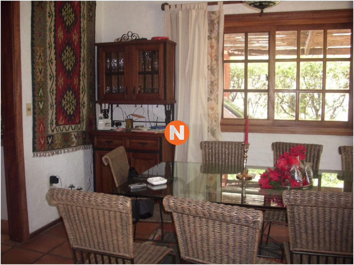 Casa Ref.205491 - Casa en Alquiler, San Rafael, Punta del Este, 4 Dormitorios.