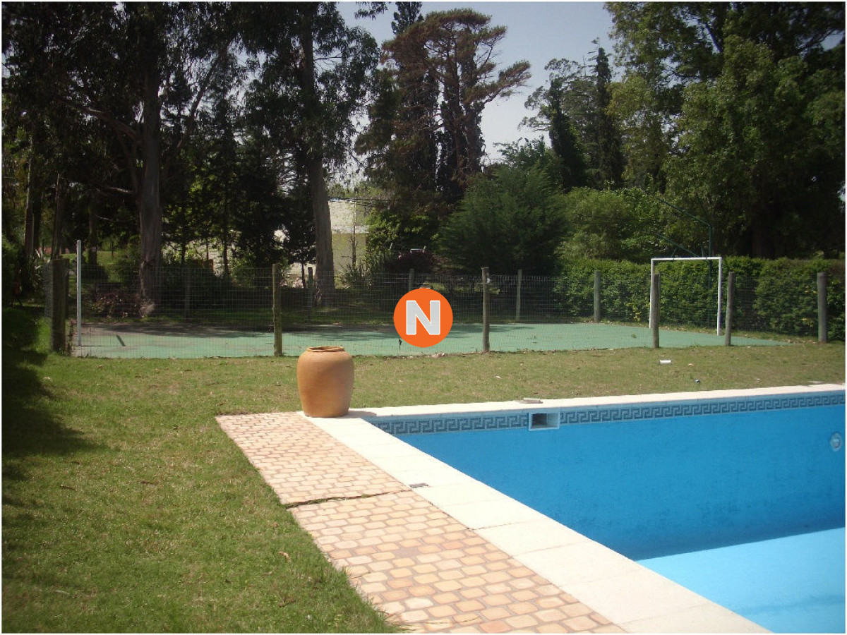 Casa Ref.205491 - Casa en Alquiler, San Rafael, Punta del Este, 4 Dormitorios.