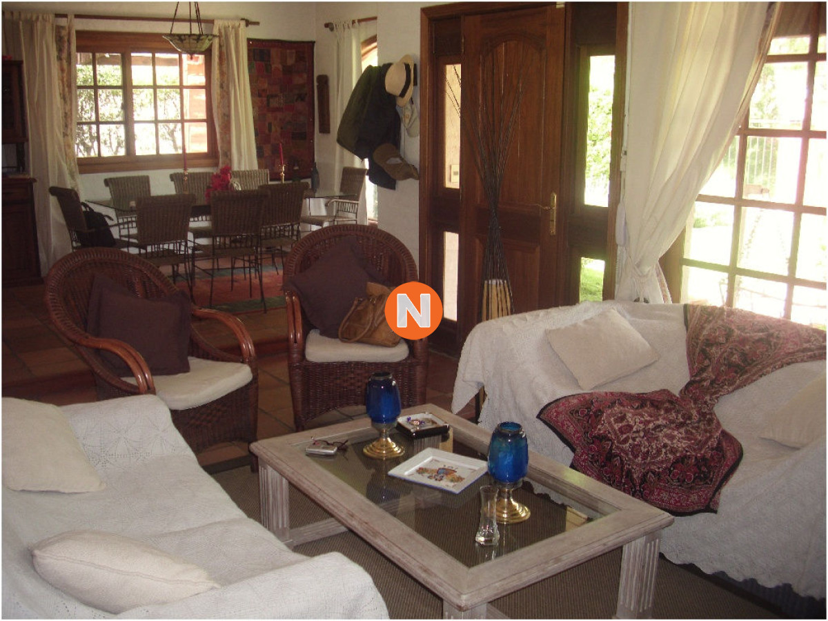 Casa Ref.205491 - Casa en Alquiler, San Rafael, Punta del Este, 4 Dormitorios.