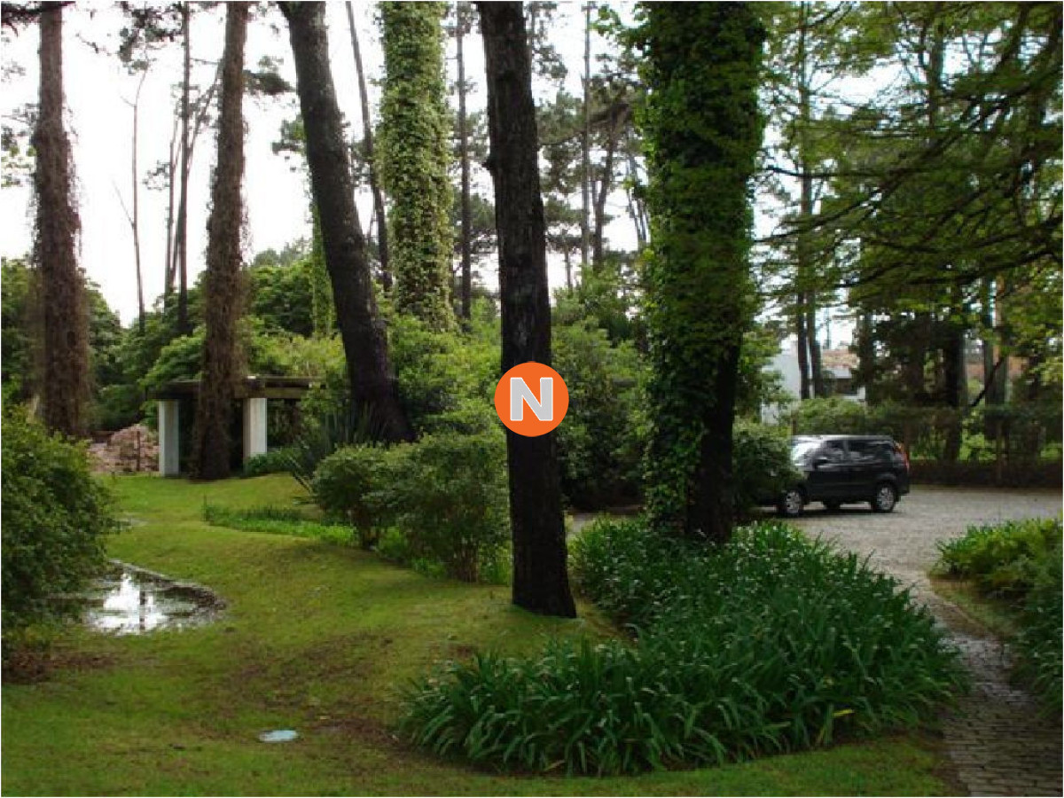 Casa Ref.205610 - Hermosa Casa en Venta y Alquiler Zona  Golf, Punta del Este, 4 Dormitorios, House in sale!!!!