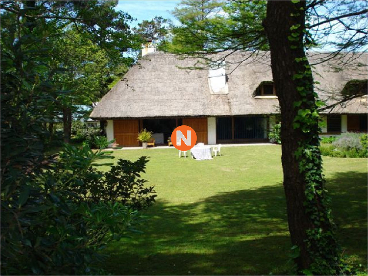 Casa Ref.205610 - Hermosa Casa en Venta y Alquiler Zona  Golf, Punta del Este, 4 Dormitorios, House in sale!!!!
