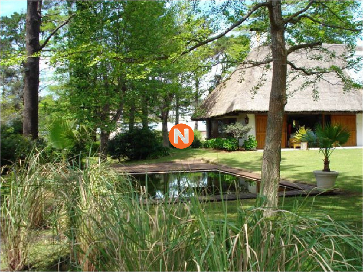 Casa Ref.205610 - Hermosa Casa en Venta y Alquiler Zona  Golf, Punta del Este, 4 Dormitorios, House in sale!!!!