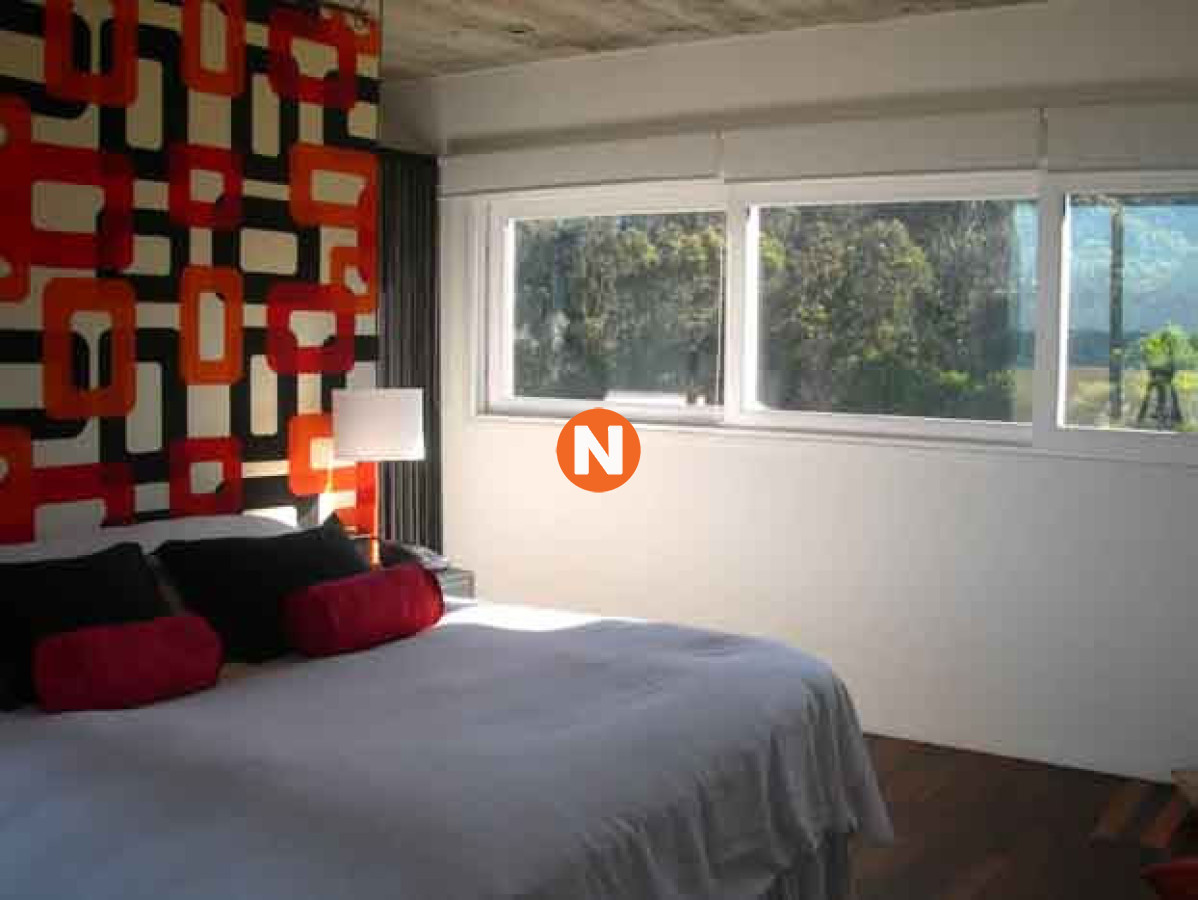 Casa Ref.207580 - Casa en Venta, Santa Mónica, Manantiales, 4 Dormitorios.