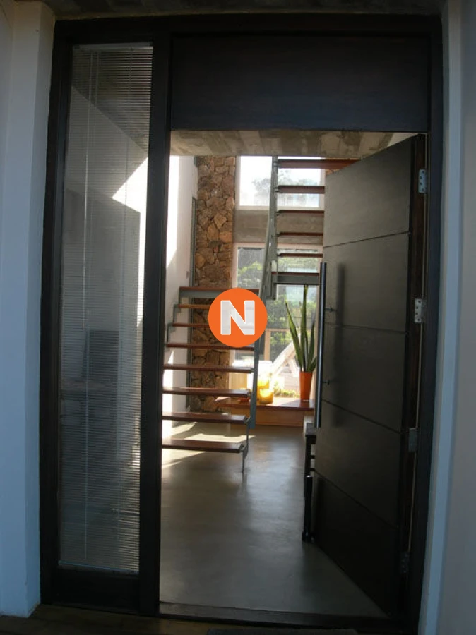 Casa Ref.207580 - Casa en Venta, Santa Mónica, Manantiales, 4 Dormitorios.