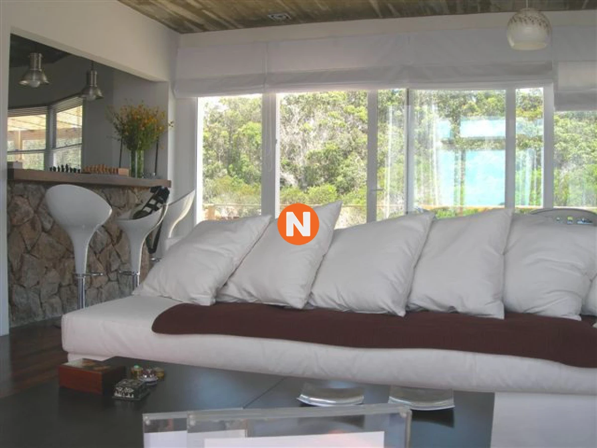Casa Ref.207580 - Casa en Venta, Santa Mónica, Manantiales, 4 Dormitorios.