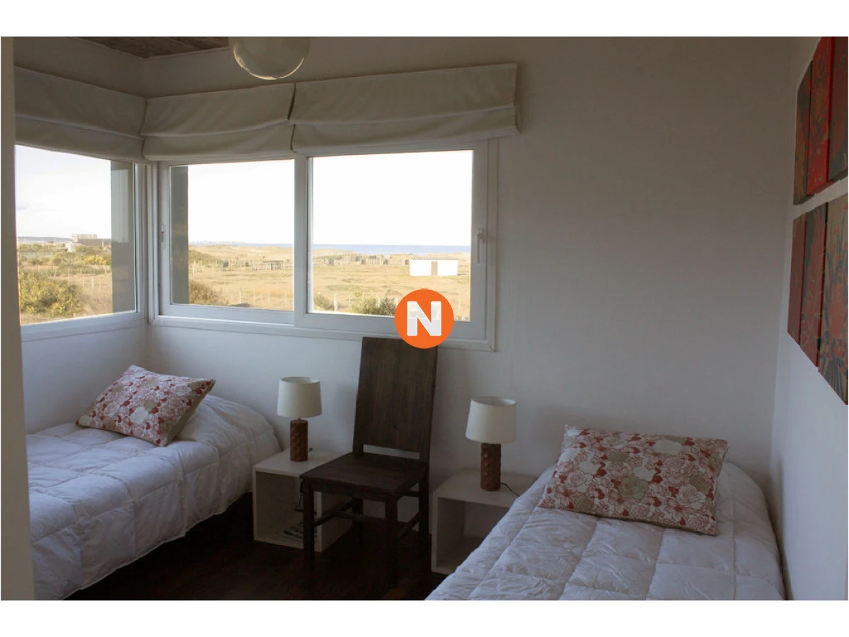 Casa Ref.207580 - Casa en Venta, Santa Mónica, Manantiales, 4 Dormitorios.