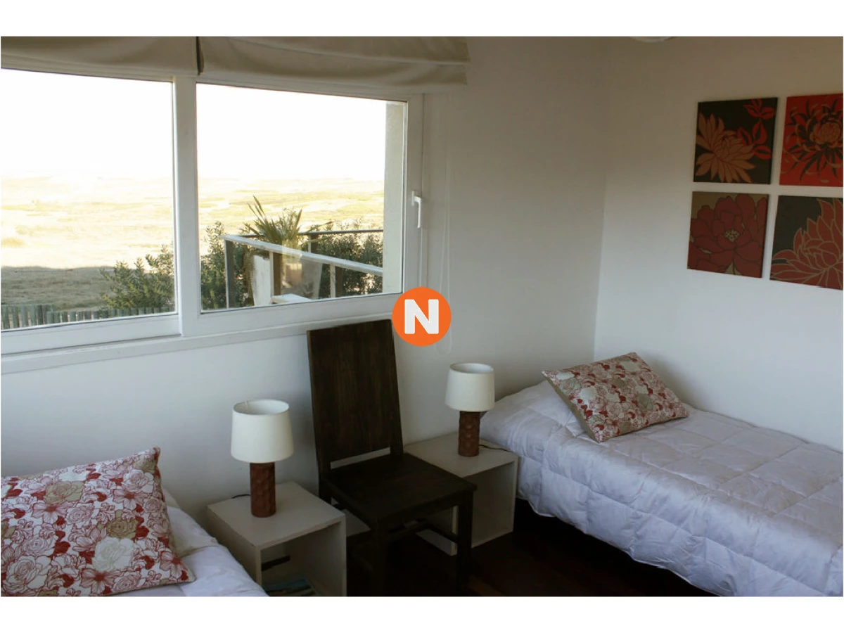 Casa Ref.207580 - Casa en Venta, Santa Mónica, Manantiales, 4 Dormitorios.