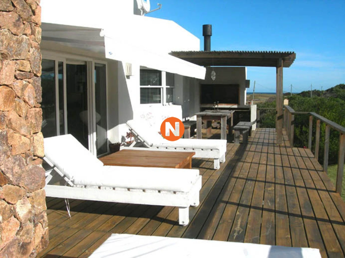 Casa Ref.207580 - Casa en Venta, Santa Mónica, Manantiales, 4 Dormitorios.