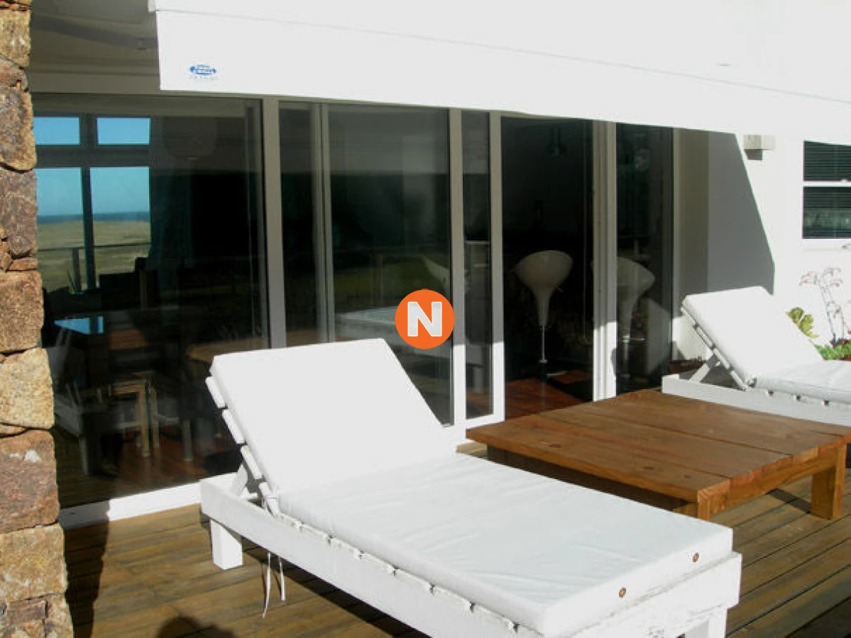Casa Ref.207580 - Casa en Venta, Santa Mónica, Manantiales, 4 Dormitorios.