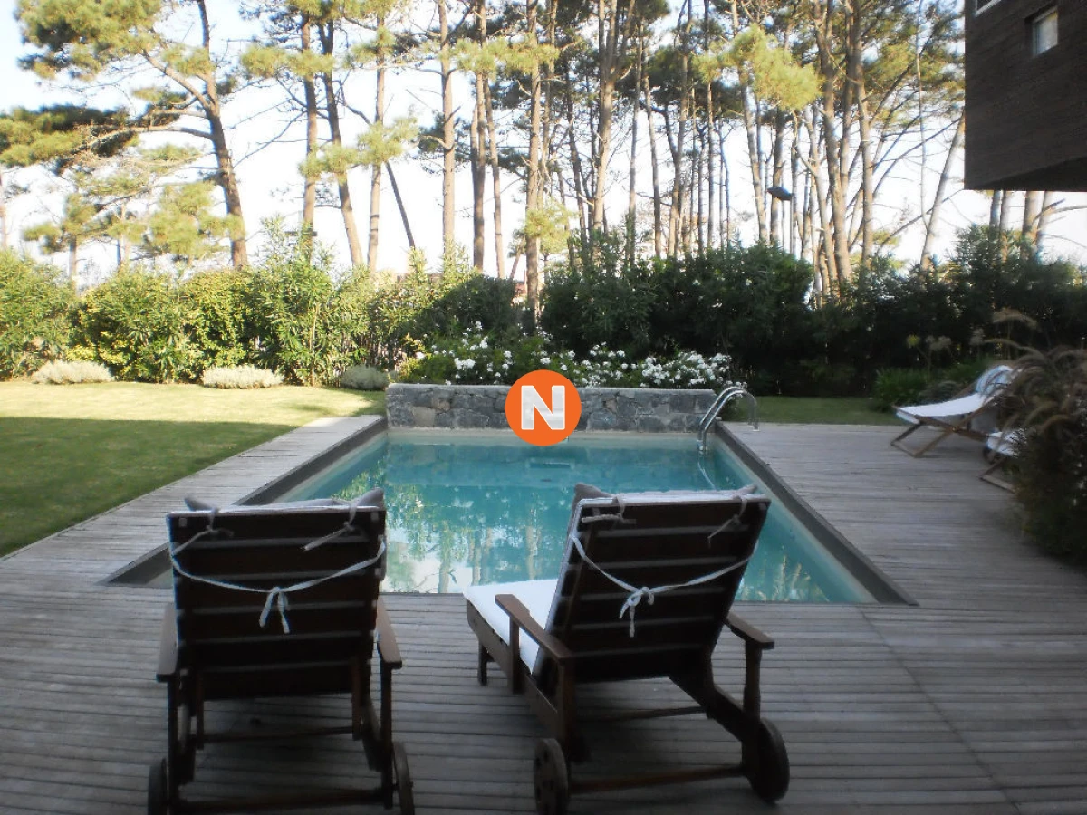 Casa Ref.207874 - Casa en Venta y Alquiler, Rincón del Indio, Punta del Este, 3 Dormitorios.