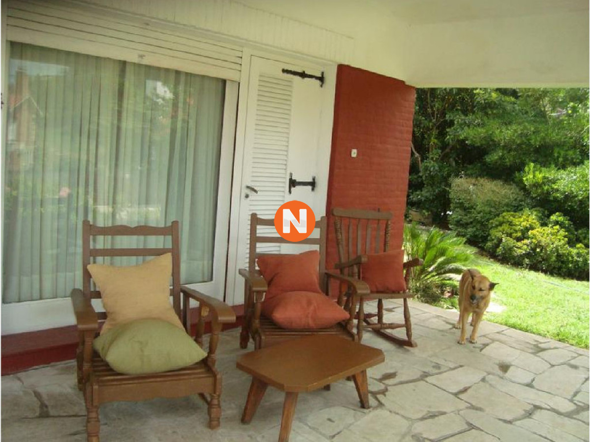 Casa Ref.208030 - Casa en Alquiler, Pinares, Punta del Este, 4 Dormitorios.