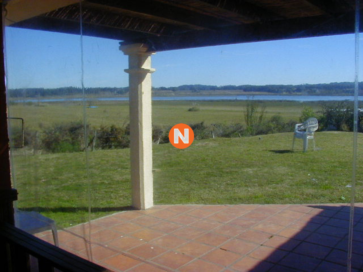 Casa Ref.205786 - Casa en Venta y Alquiler, Pinares, Punta del Este, 4 Dormitorios.