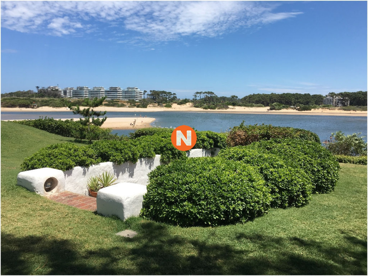 Casa Ref.208361 - Unica Mansión en venta sobre la playa del arroyo en La Barra