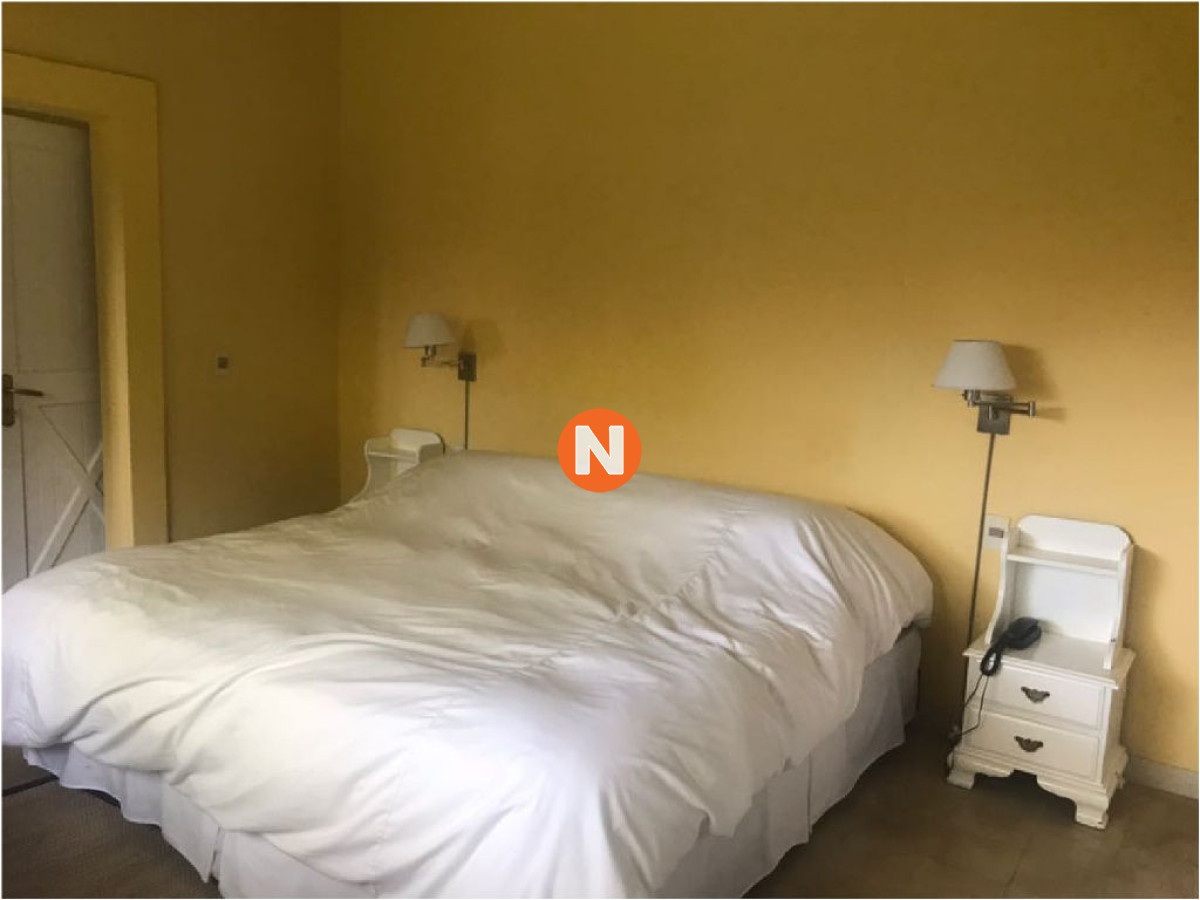 Casa Ref.208383 - Casa en Venta, Manantiales, Manantiales, 4 Dormitorios.