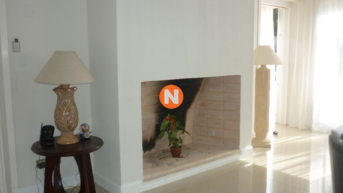 Casa Ref.208393 - Casa en Alquiler, , Punta del Este, 3 Dormitorios.