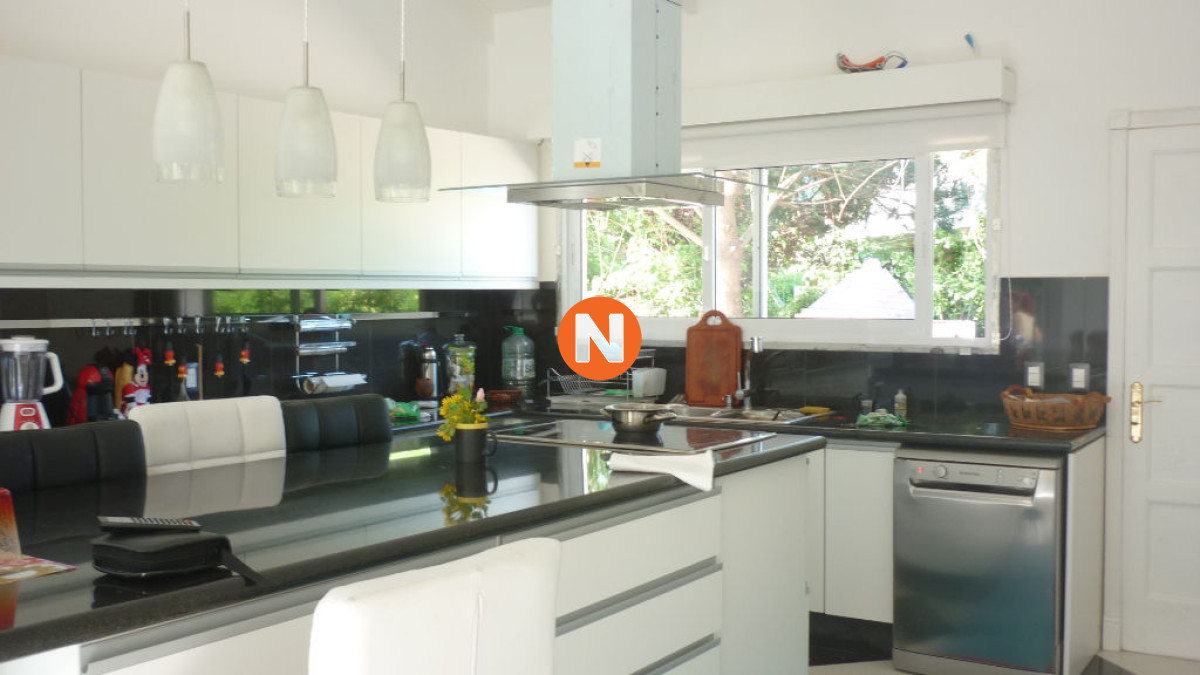 Casa Ref.208393 - Casa en Alquiler, , Punta del Este, 3 Dormitorios.