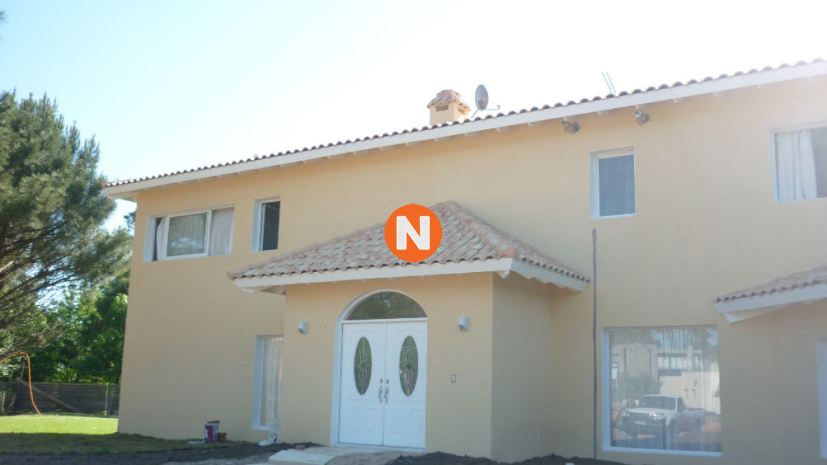 Casa Ref.208393 - Casa en Alquiler, , Punta del Este, 3 Dormitorios.