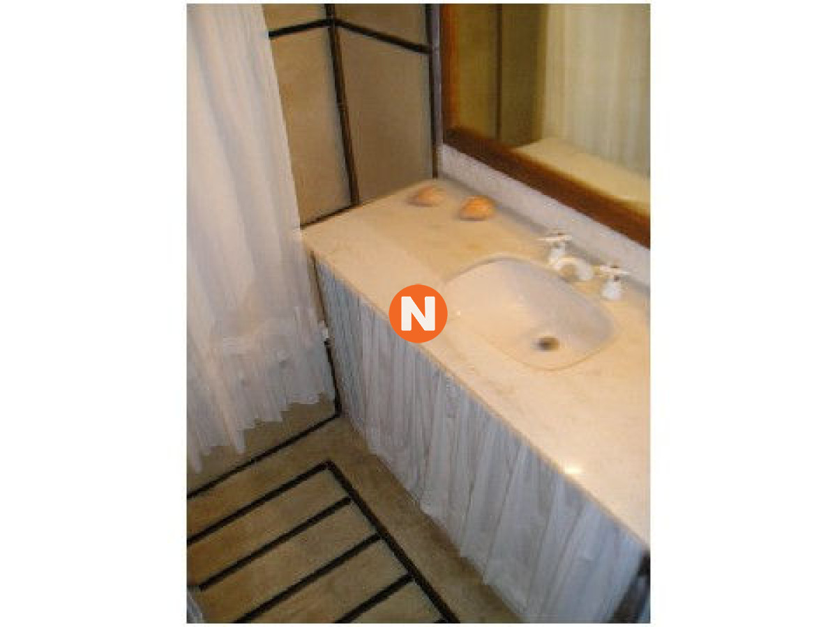 Casa Ref.208839 - Casa en Venta -  Montoya 