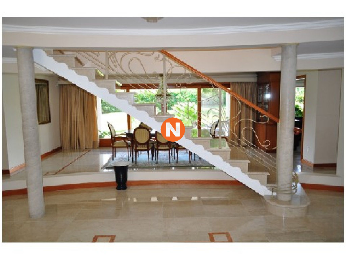 Casa Ref.209176 - Casa en Venta, Mansa, Punta del Este, 5 Dormitorios.
