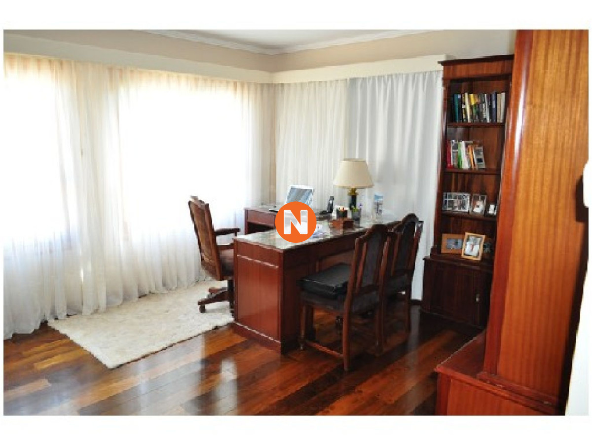 Casa Ref.209176 - Casa en Venta, Mansa, Punta del Este, 5 Dormitorios.