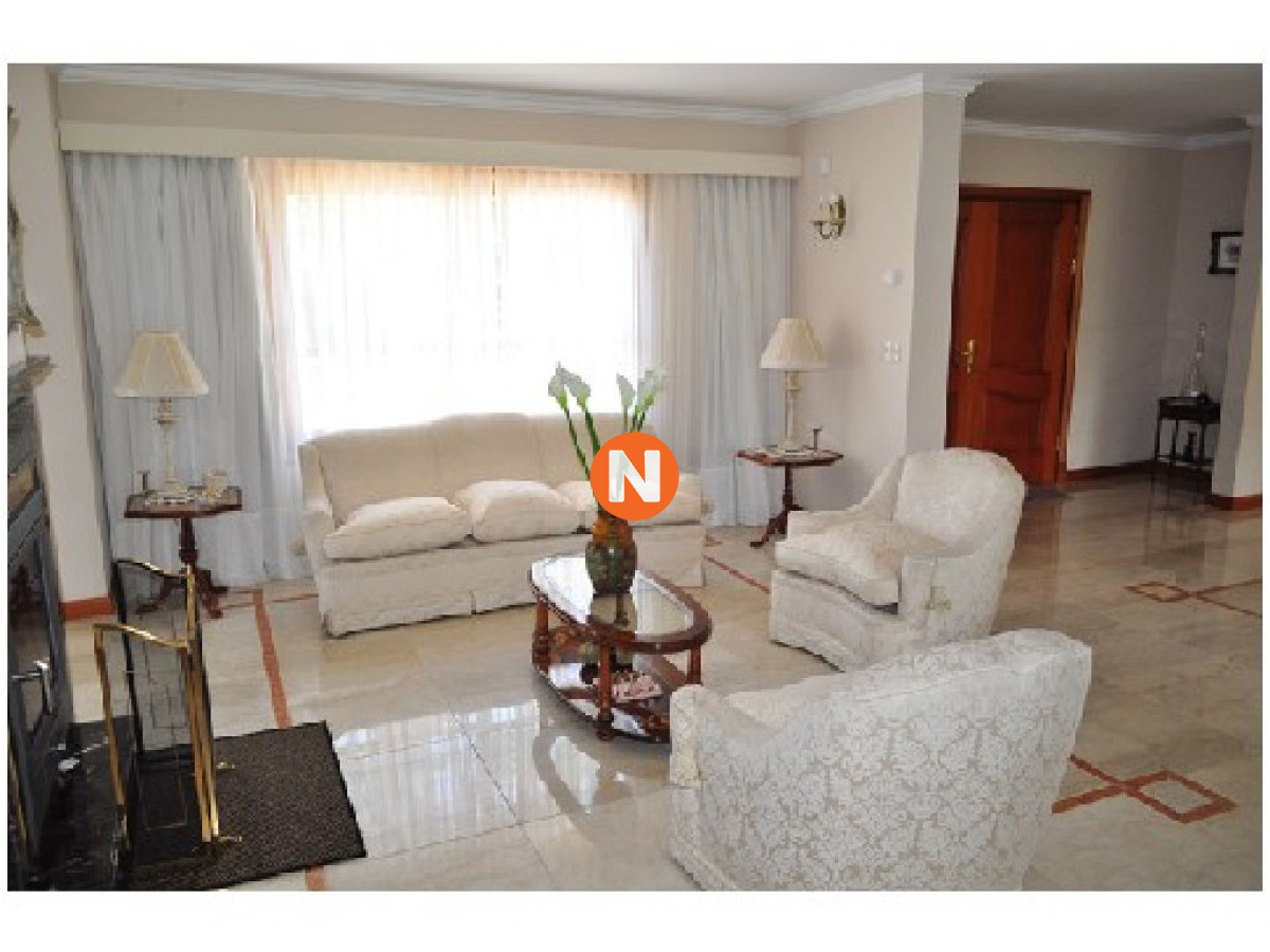 Casa Ref.209176 - Casa en Venta, Mansa, Punta del Este, 5 Dormitorios.