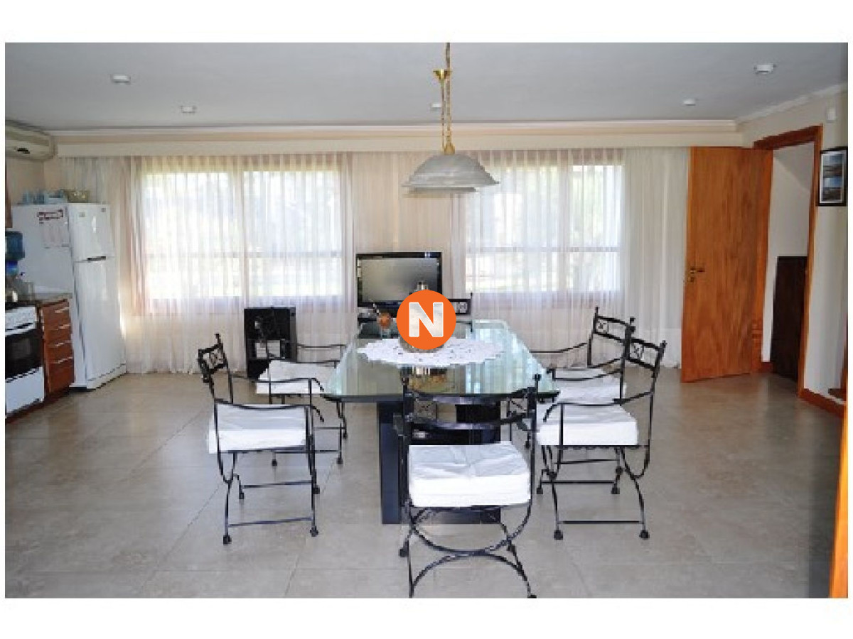 Casa Ref.209176 - Casa en Venta, Mansa, Punta del Este, 5 Dormitorios.
