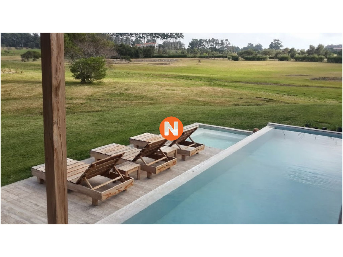 Casa Ref.209458 - Casa en Venta y Alquiler, Laguna Estate, Manantiales, 4 Dormitorios.