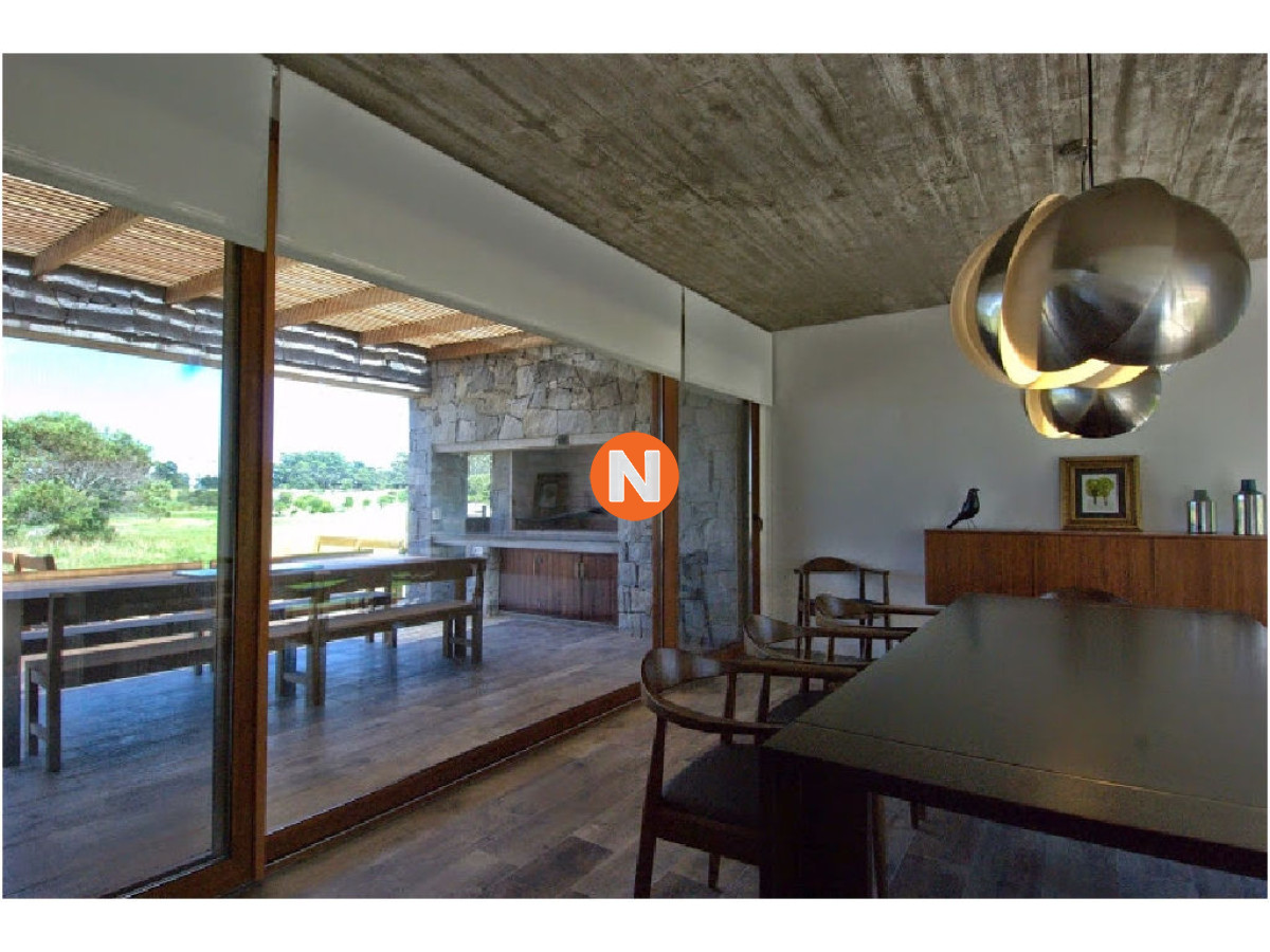 Casa Ref.209458 - Casa en Venta y Alquiler, Laguna Estate, Manantiales, 4 Dormitorios.