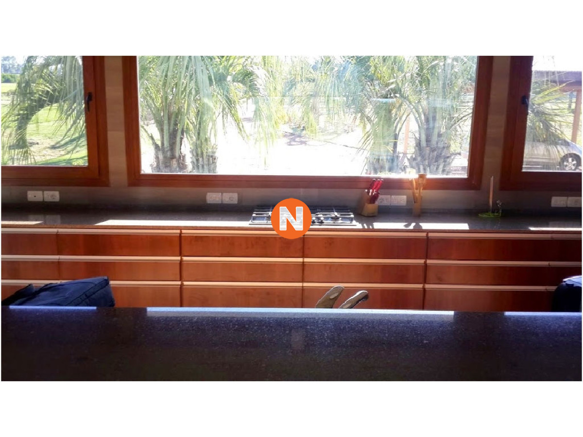 Casa Ref.209458 - Casa en Venta y Alquiler, Laguna Estate, Manantiales, 4 Dormitorios.