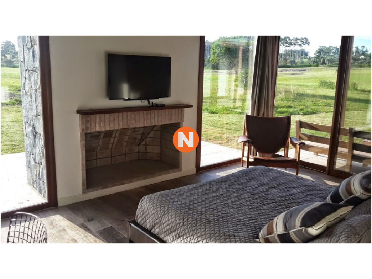 Casa Ref.209458 - Casa en Venta y Alquiler, Laguna Estate, Manantiales, 4 Dormitorios.