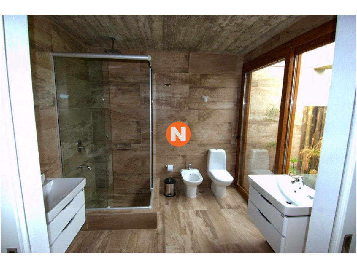 Casa Ref.209458 - Casa en Venta y Alquiler, Laguna Estate, Manantiales, 4 Dormitorios.