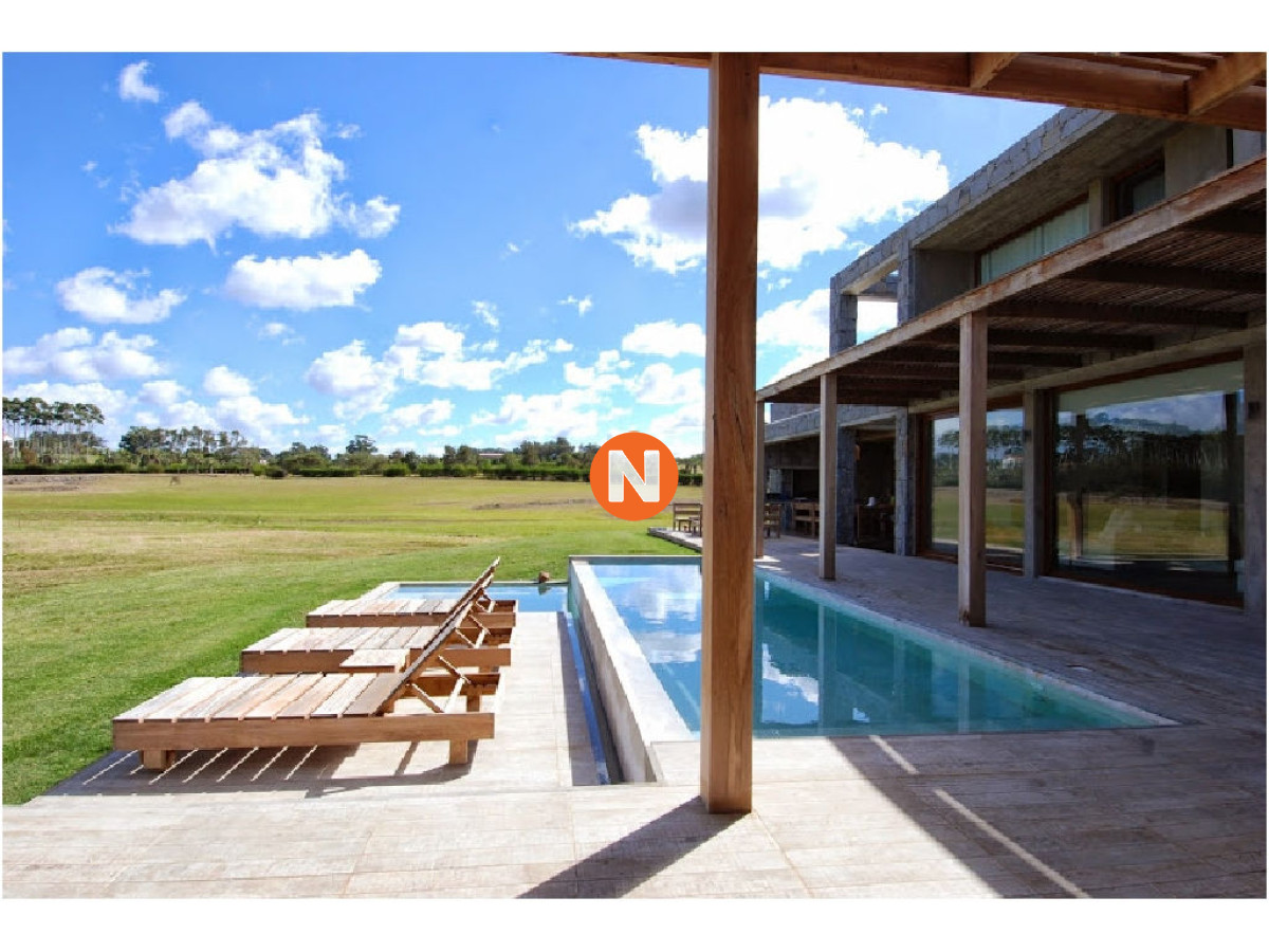 Casa Ref.209458 - Casa en Venta y Alquiler, Laguna Estate, Manantiales, 4 Dormitorios.