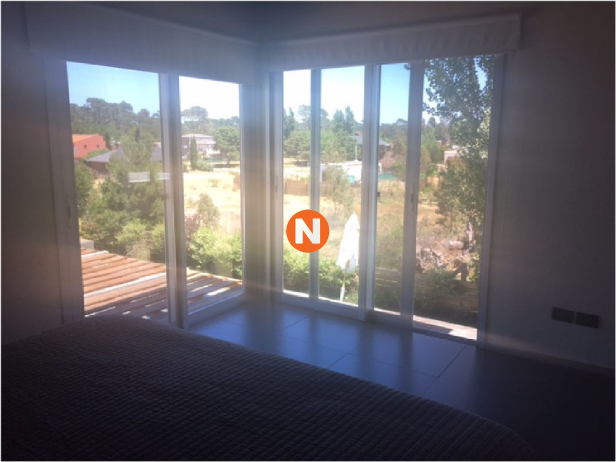 Casa Ref.209865 - Casa en Venta y Alquiler, La Residence, Punta del Este, 3 Dormitorios.