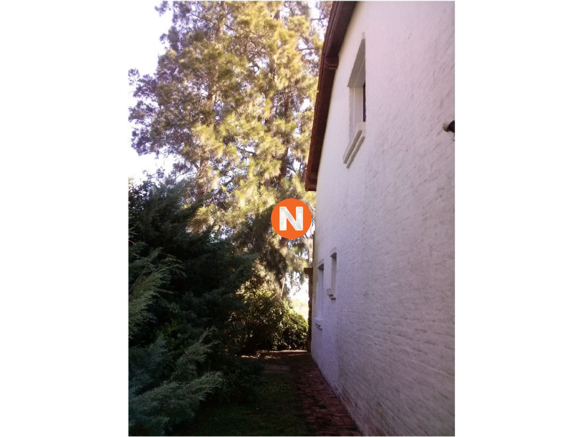 Casa Ref.209939 - Casa en Venta, Pinares, Punta del Este, 2 Dormitorios.