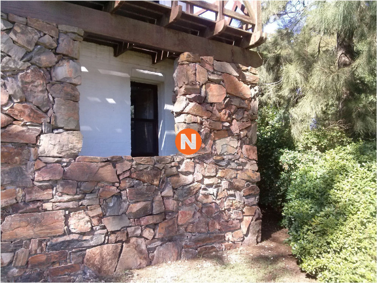 Casa Ref.209939 - Casa en Venta, Pinares, Punta del Este, 2 Dormitorios.