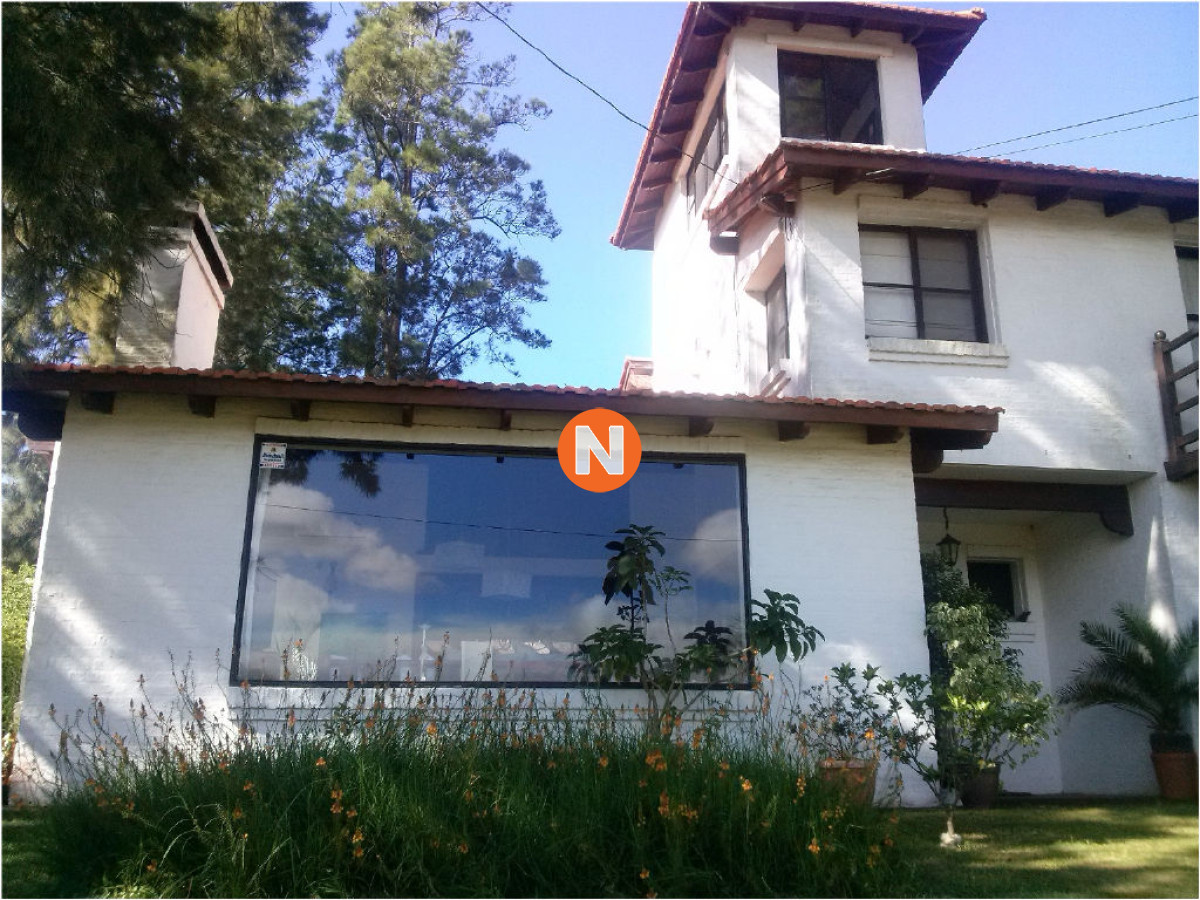 Casa Ref.209939 - Casa en Venta, Pinares, Punta del Este, 2 Dormitorios.