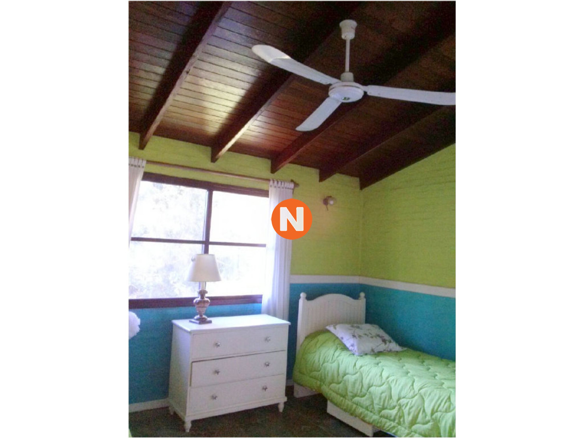 Casa Ref.209939 - Casa en Venta, Pinares, Punta del Este, 2 Dormitorios.