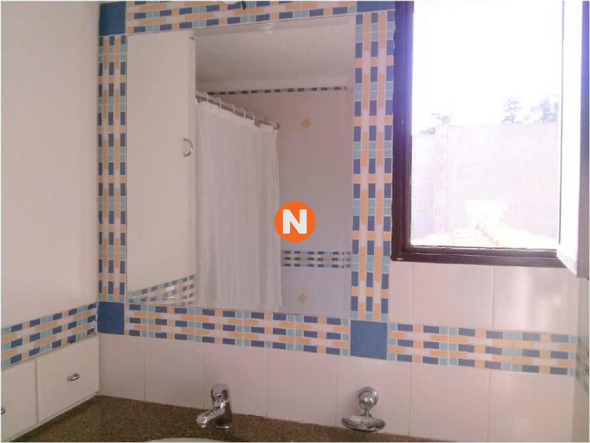 Casa Ref.209939 - Casa en Venta, Pinares, Punta del Este, 2 Dormitorios.