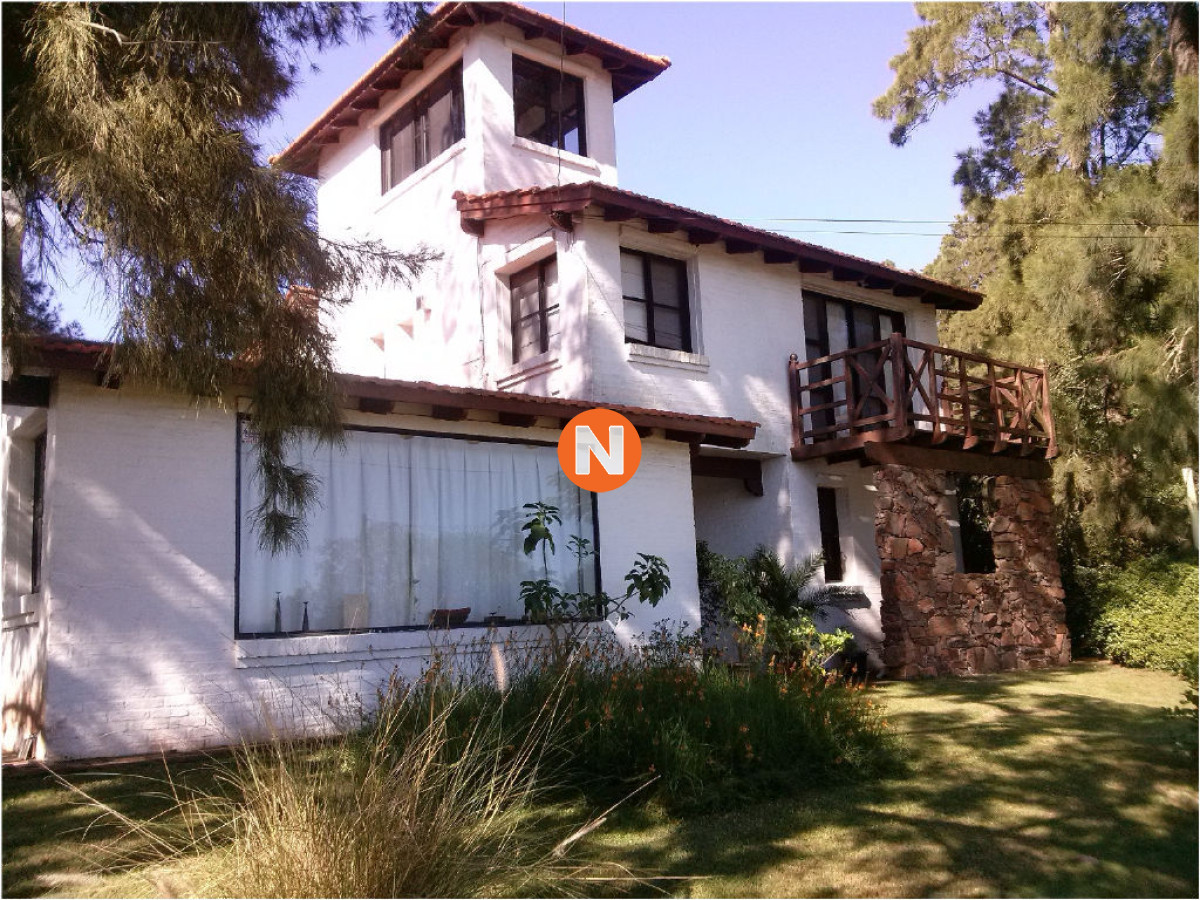 Casa Ref.209939 - Casa en Venta, Pinares, Punta del Este, 2 Dormitorios.
